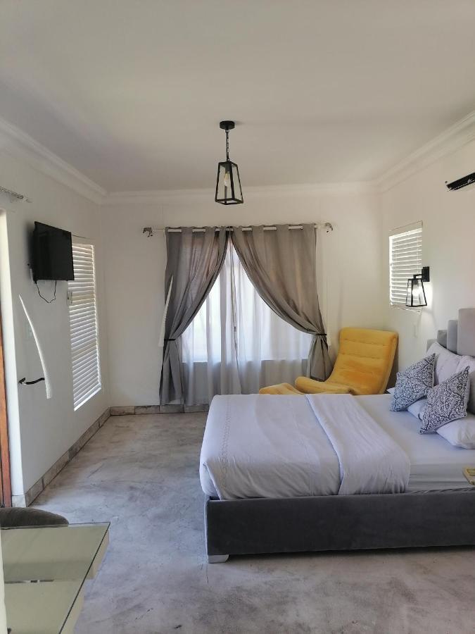 Vichy Nests Hotel Windhoek Exterior foto